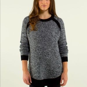 EXCELLENT Lululemon Passage sweater